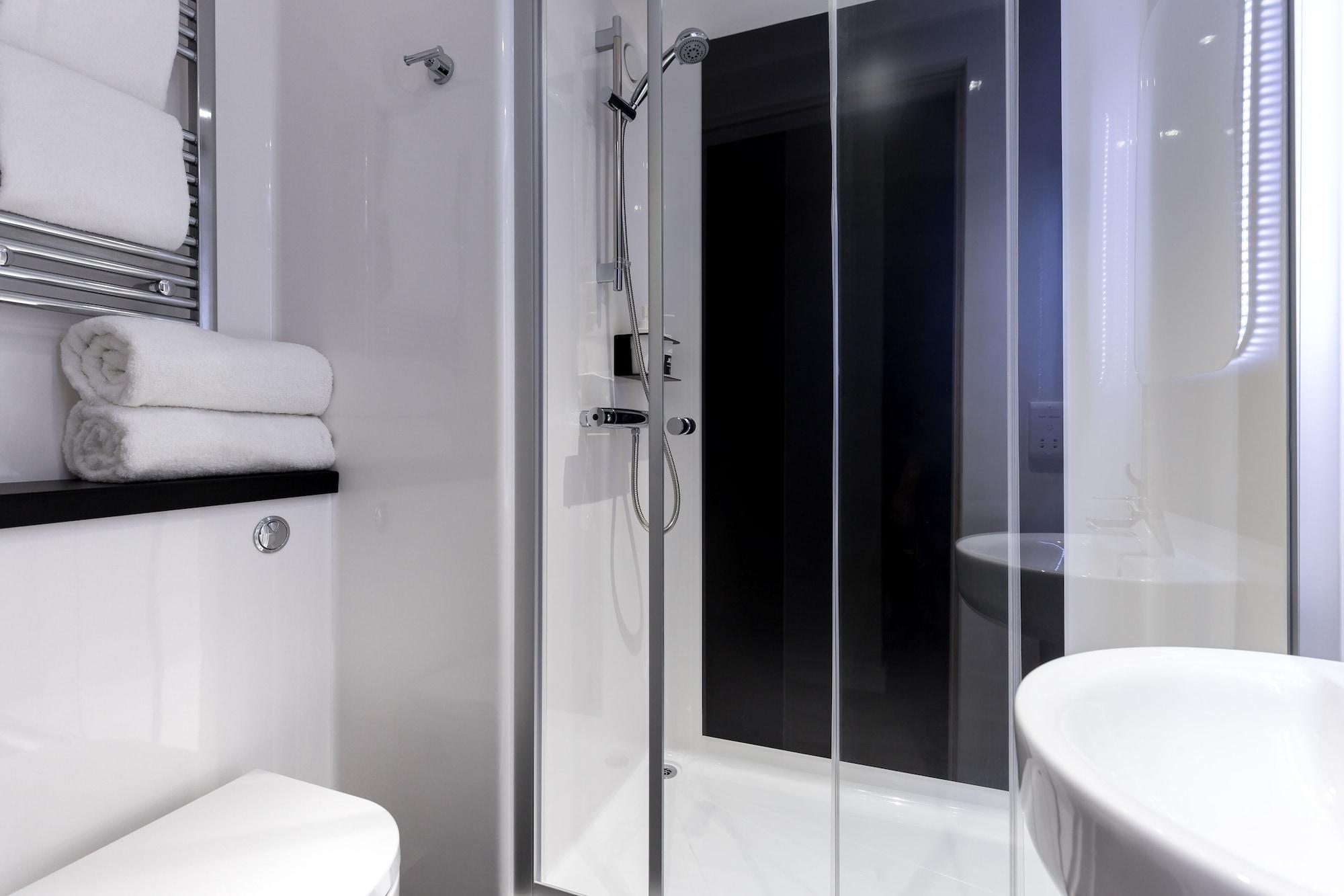 Kip Hotel 2*